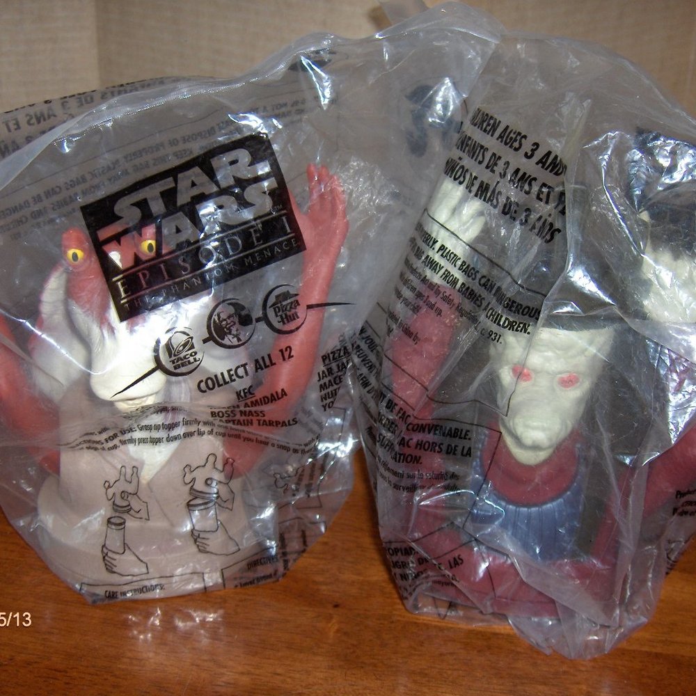 Star Wars 1999 Cup Covers, Lot of 2